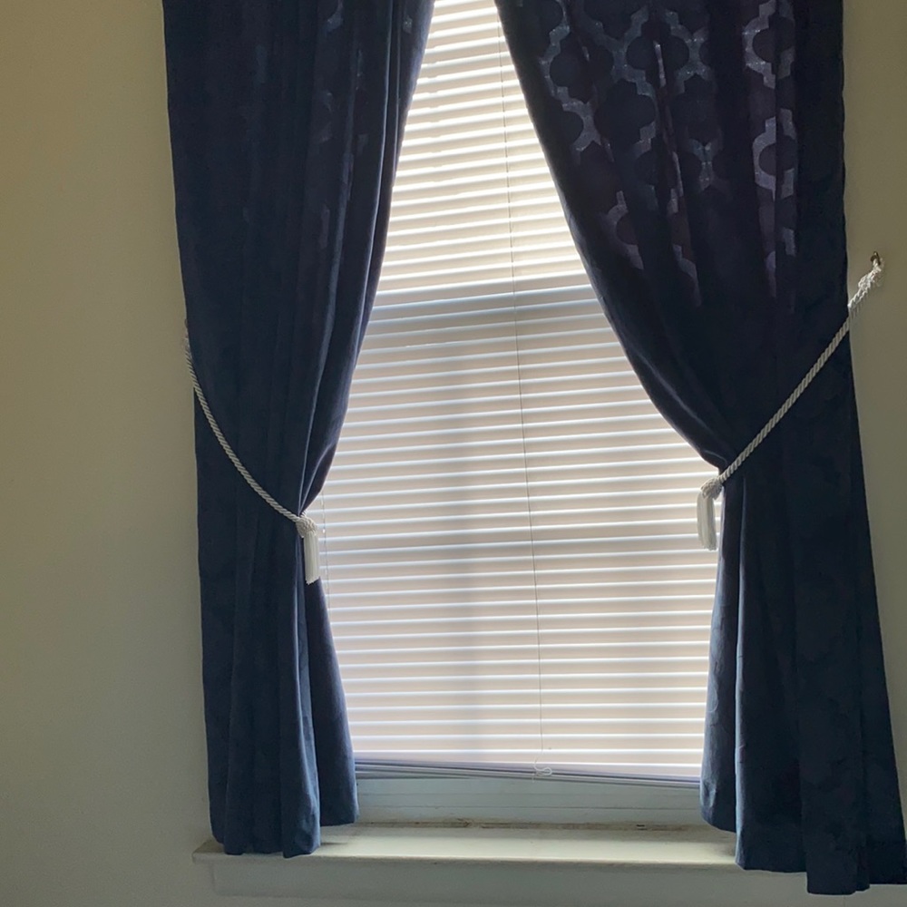 Women’s Room Darkening Curtains